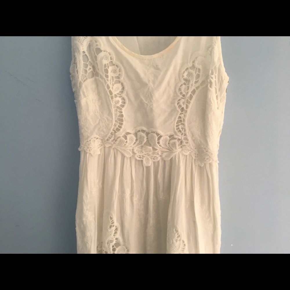 LF Dress - Picture 4 of 5